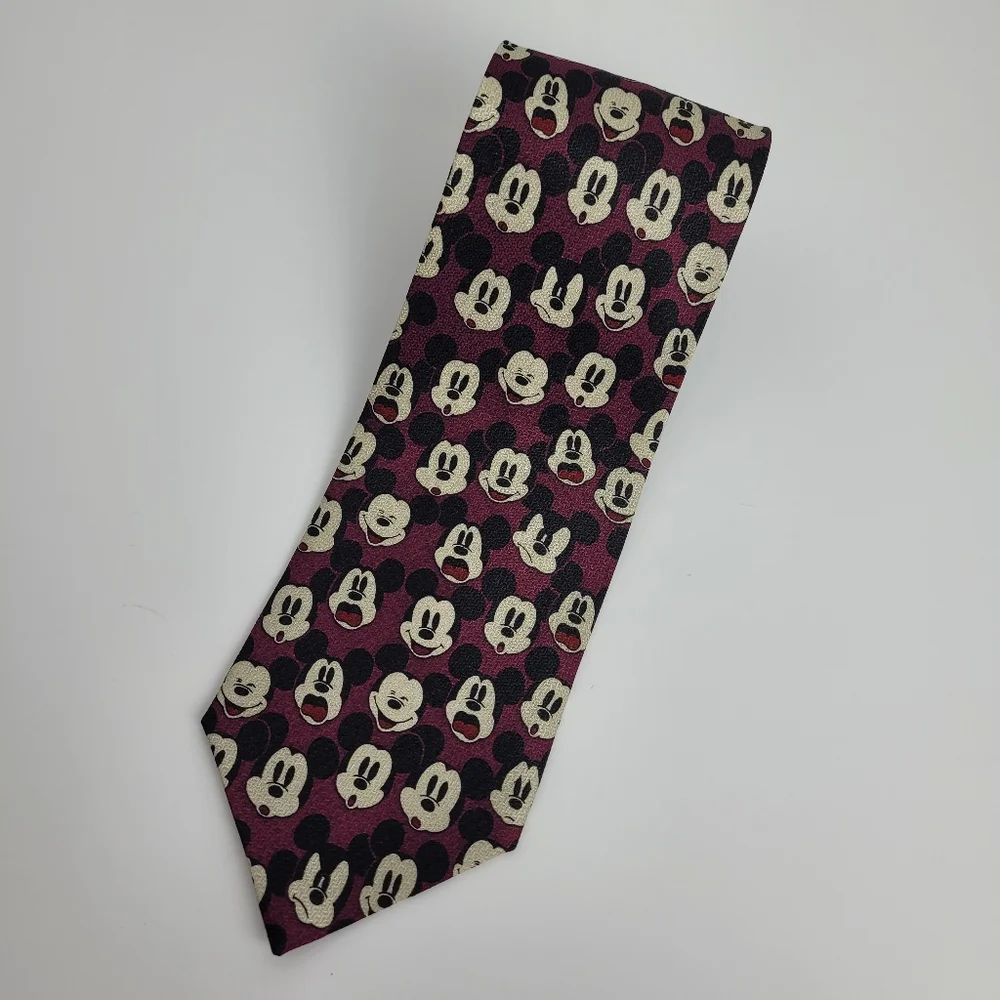 NEW Disney Store Vintage 100% Silk Mickey Mouse Face Burgundy Mens Neck Tie